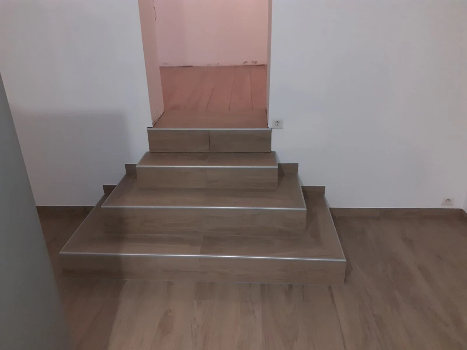 Escalier intérieur en pierre